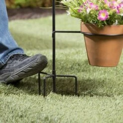 Evergreen Potted Plant Garden Flag Stand -Evergreen Store GUEST ba87beb2 dedf 4067 a8bb 6c19b894ceab